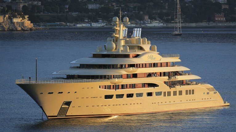 Суперъяхта Dilbar Алишера Усманова пришвартовалась в Сочи — Daily Storm