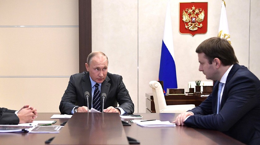 Dailystorm - Путин раскритиковал глав Минтранса и Минэкономразвития