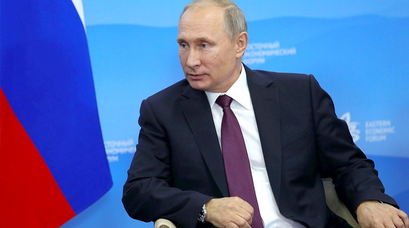Dailystorm - Путин попросил подозреваемых в отравлении Скрипалей рассказать о себе