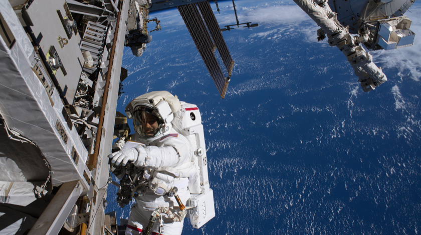 Комиссия считает, что космонавты могли спровоцировать возвращение корабля на Землю из-за болезни товарища Фото: © GLOBAL LOOK Press/NASA/ZUMAPRESS.com