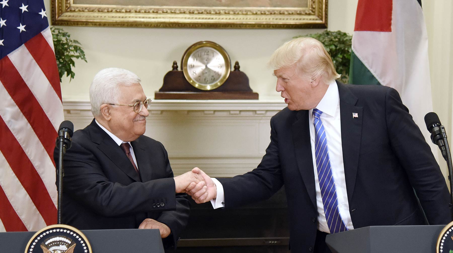 Официальный Вашингтон предложил президенту Палестины Махмуду Аббасу сесть за стол переговоров Фото: © GLOBAL LOOK press/Olivier Douliery