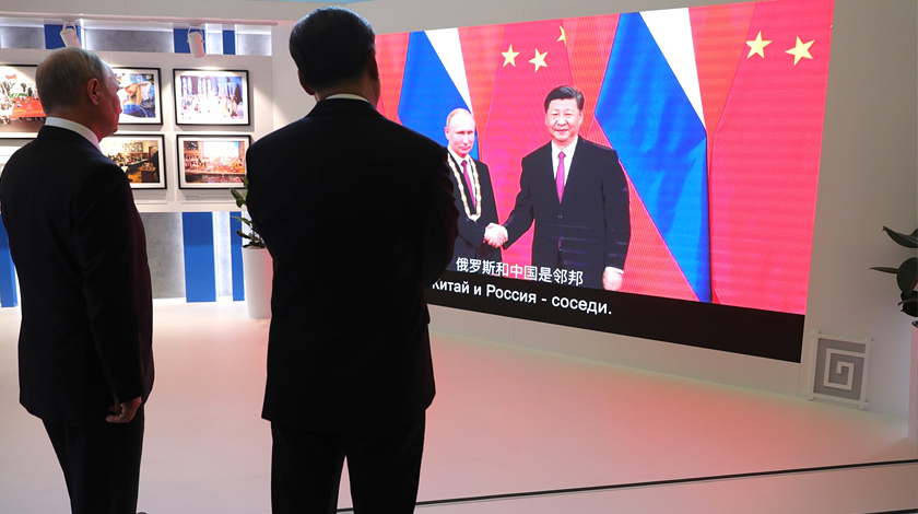 В Китае считают, что экономики РФ и КНР взаимовыгодно дополняют друг друга Фото: © GLOBAL LOOK Press / Kremlin Pool