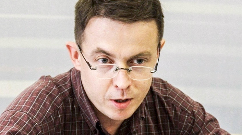 Телеведущий и писатель Остап Дроздов в прямом эфире признался, что не может продать на Украине свои книги Фото: © facebook.com/ostap.drozdov