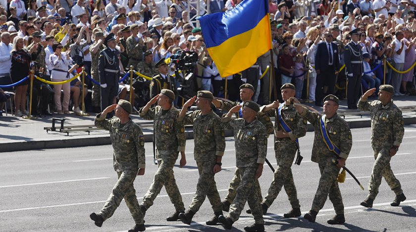 Парламент изменил для украинских военнослужащих форму обращения Фото: © GLOBAL LOOK Press / Serg Glovny / ZUMAPRESS.com