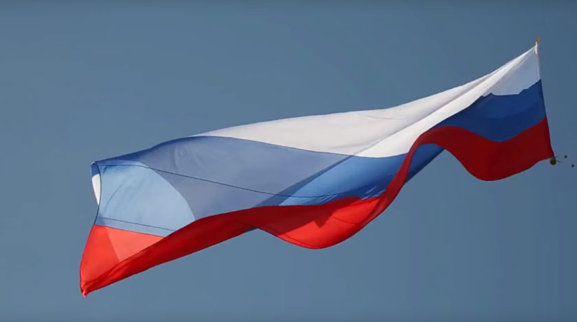 Книга рекордов России подтвердила, что это — самая высокая пара флагштоков в мире Скриншот: © Daily Storm