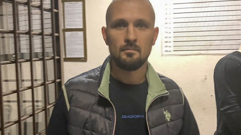 Полицейские после проверки документов отпустили Андрея Пивоварова без предъявления обвинений undefined