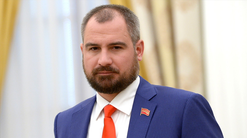 Максим Сурайкин сообщил Daily Storm, что партия первой выдвинет своего кандидата Фото: © GLOBAL LOOK Press / Kremlin Pool