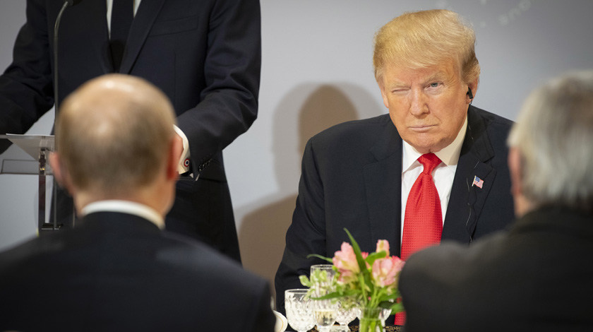 Возможности провести обстоятельную беседу лидерам России и США не представилось, заявил пресс-секретарь президента РФ Фото: © GLOBAL LOOK Press / Guido Bergmann / dpa