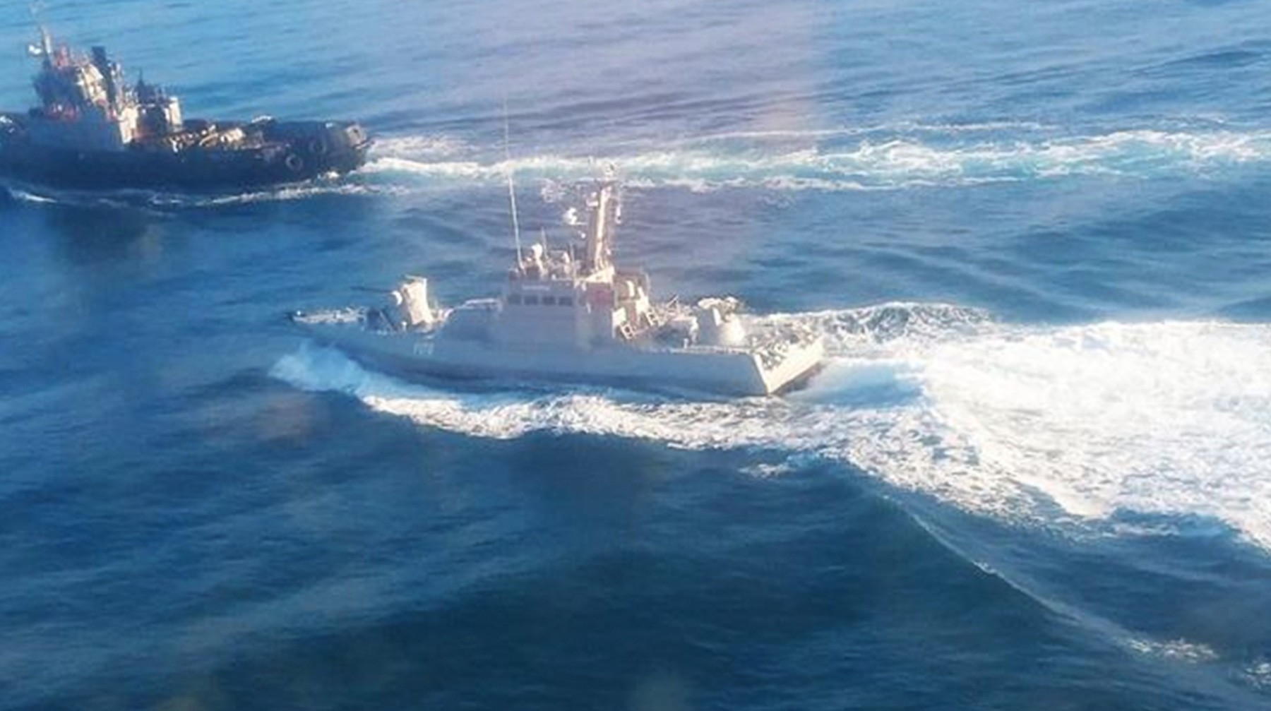 Dailystorm - Украина дополнительно направила два артиллерийских корабля к Керченскому проливу