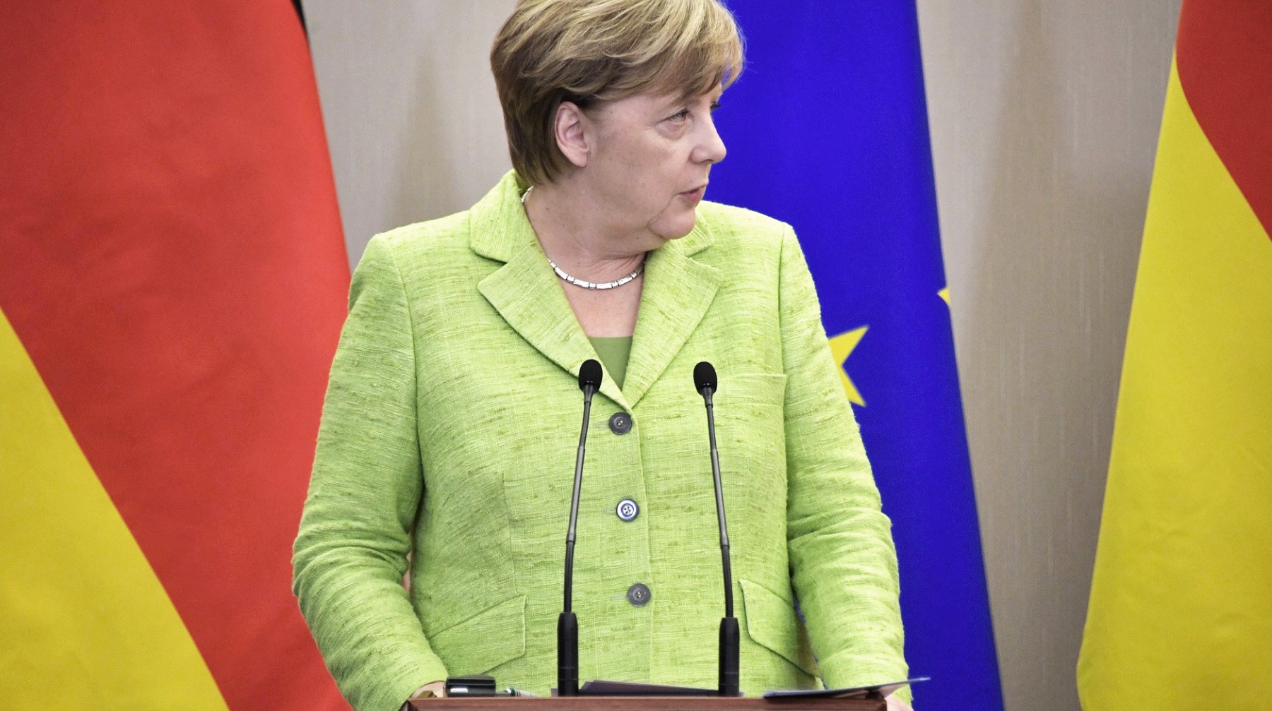 Dailystorm - Меркель призвала Киев к «умному подходу» после инцидента в Керченском проливе