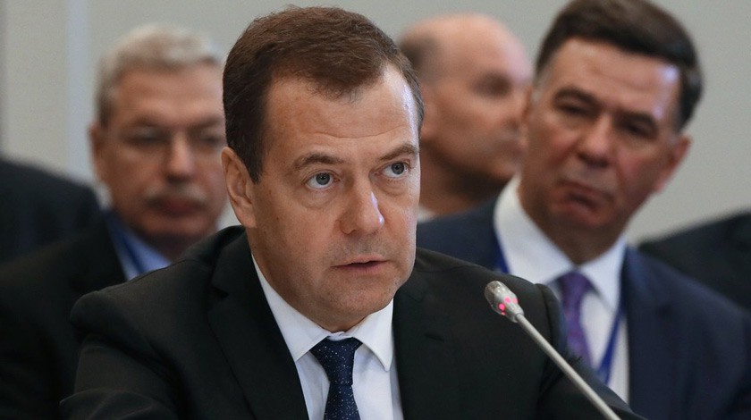 Dailystorm - «Не должен бронзоветь»: Медведев отметил важность критики со стороны депутатов
