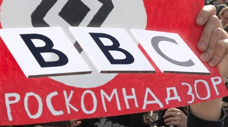 В стране множество иностранных СМИ, и некоторые участвуют в информационной войне против России, считают в Общественной палате РФ Коллаж: © Daily Storm