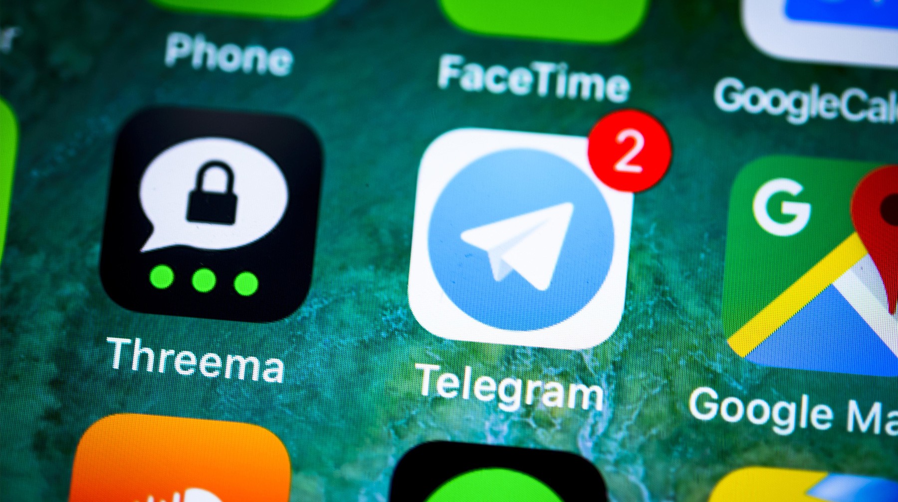 Dailystorm - Песков приравнял информацию Telegram-каналов к разговорам на кухне