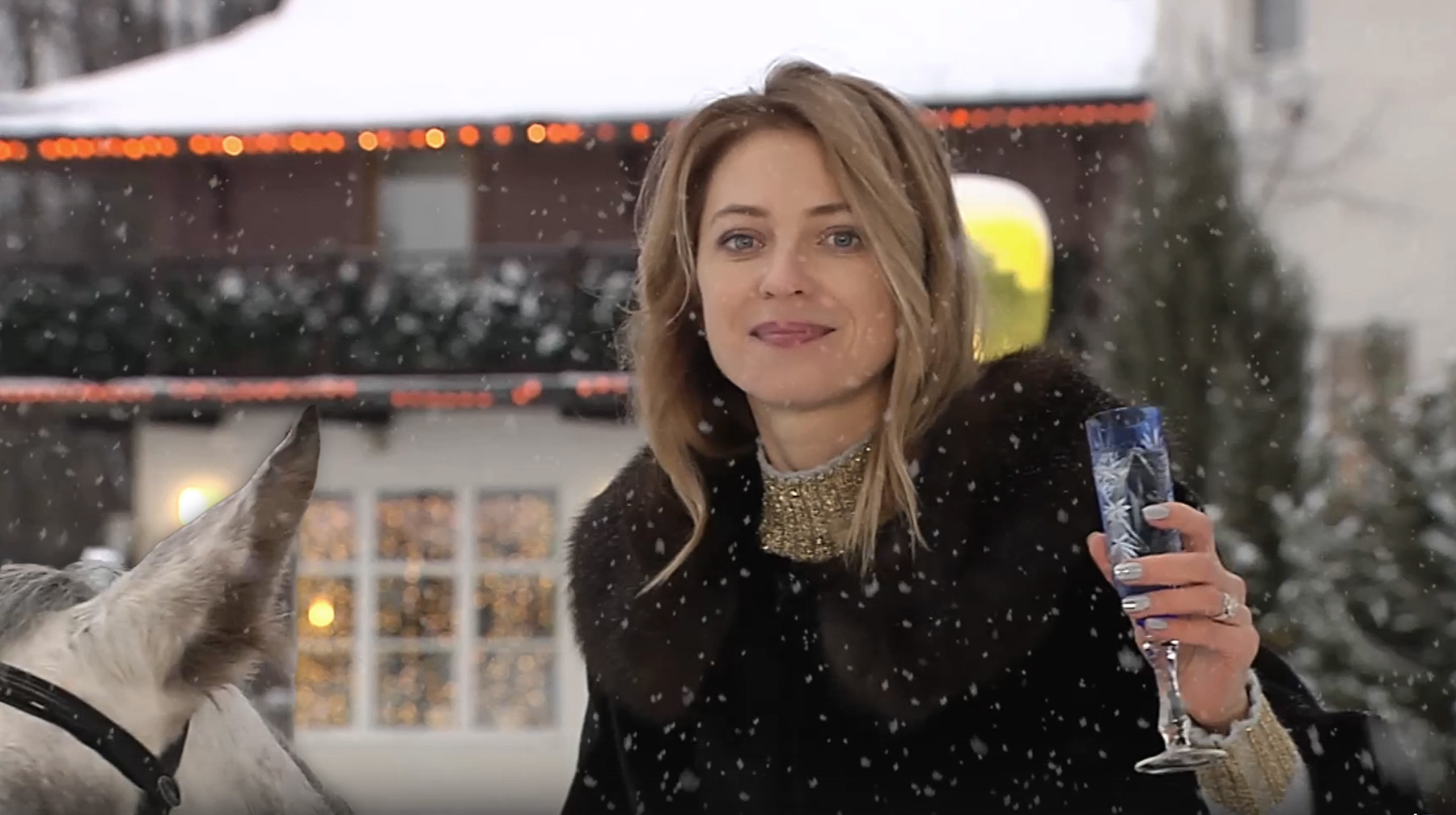 Депутат Госдумы в видеообращении метафорически объяснила свое появление верхом undefined