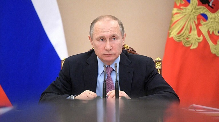 Путин подписал закон о частичной декриминализации репостов — Daily Storm