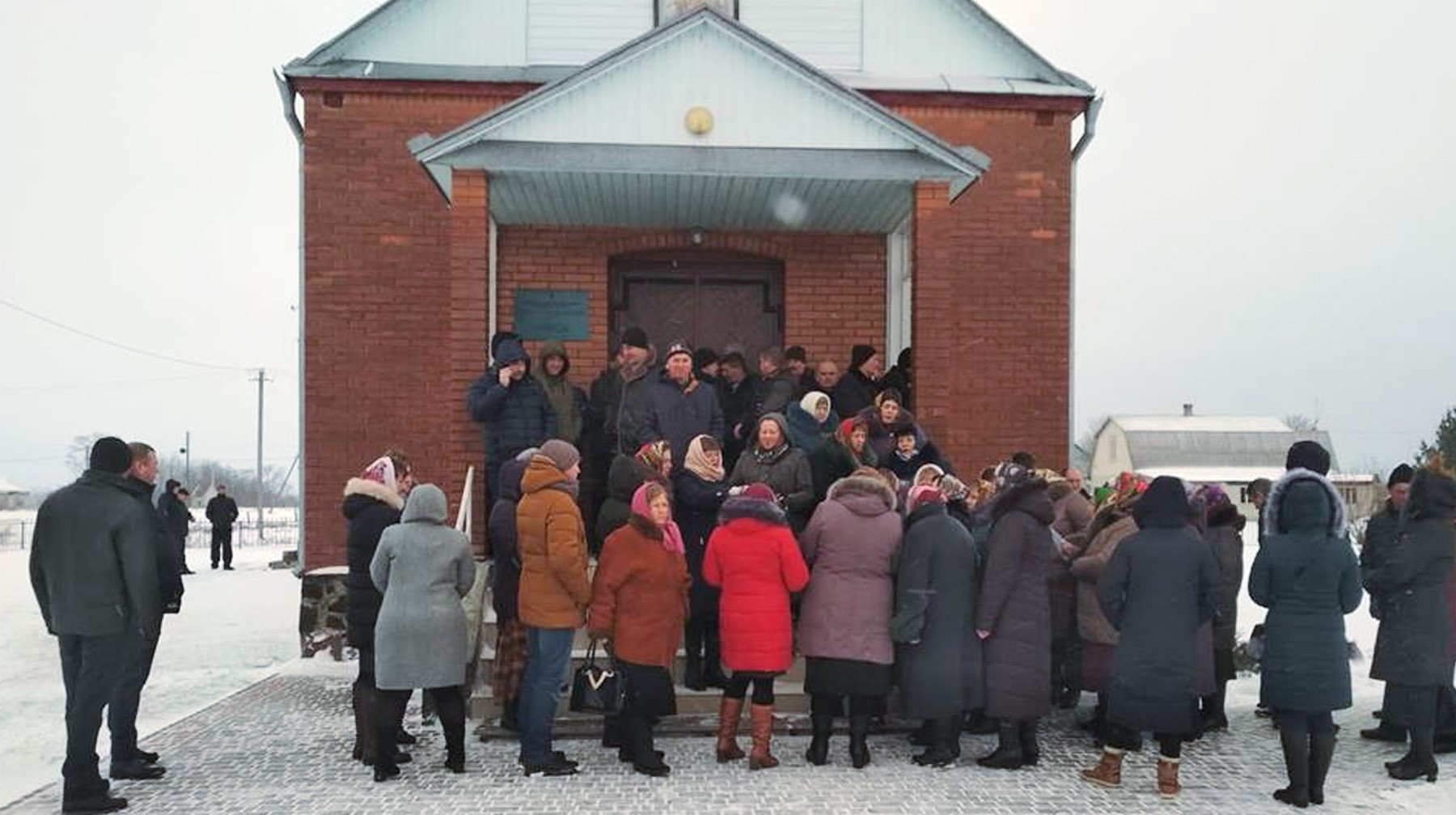 Dailystorm - ПЦУ захватила церковь УПЦ МП на западе Украины
