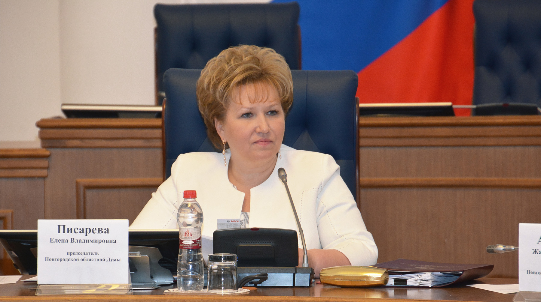 Елена Писарева сказала, что для мам дети в любом случае стоят на первом месте Председатель Новгородской областной Думы Елена Писарева