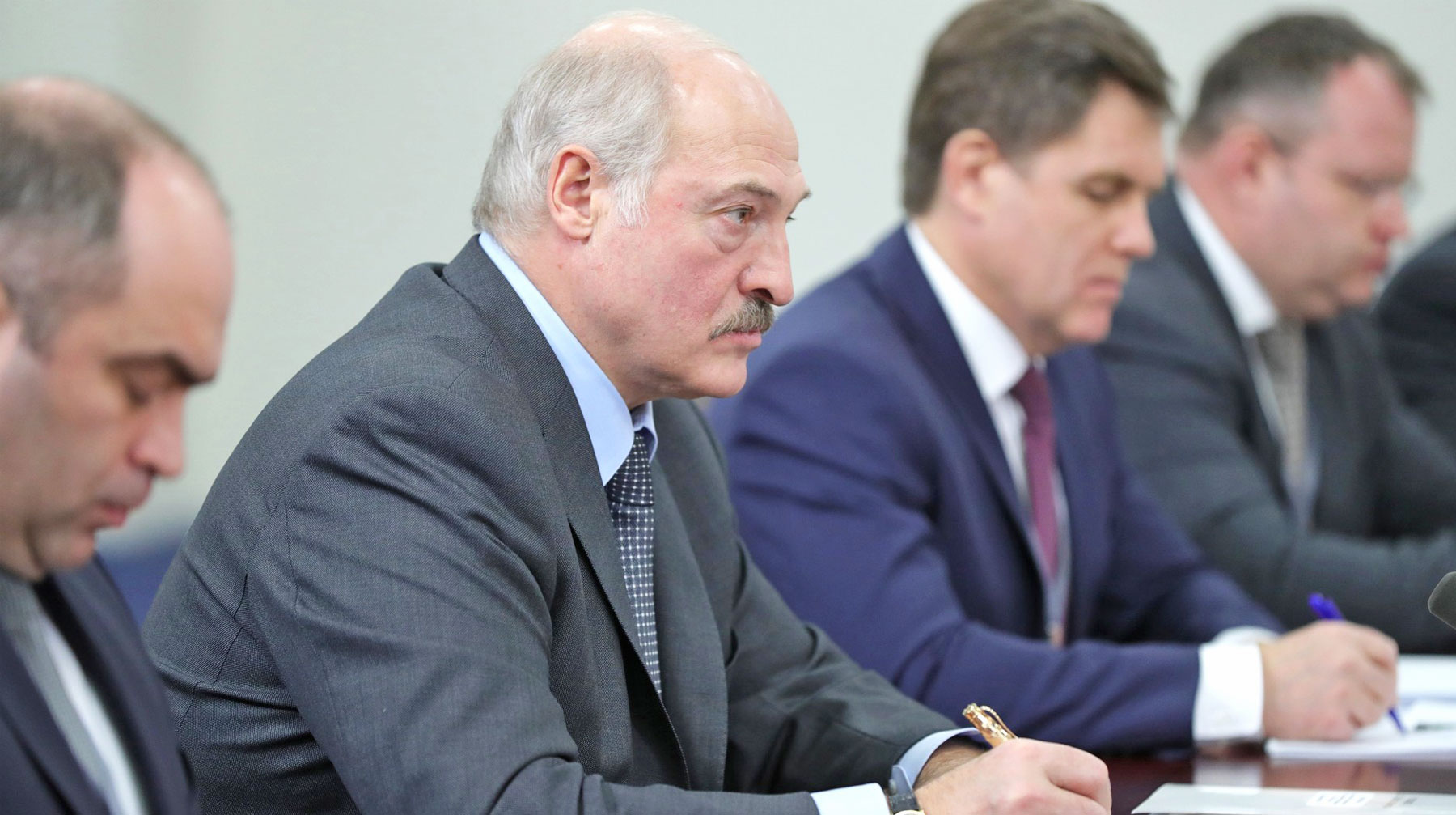 Президенты двух стран обсудили будущее Союзного государства после их ухода с постов Президент Республики Беларусь Александр Лукашенко