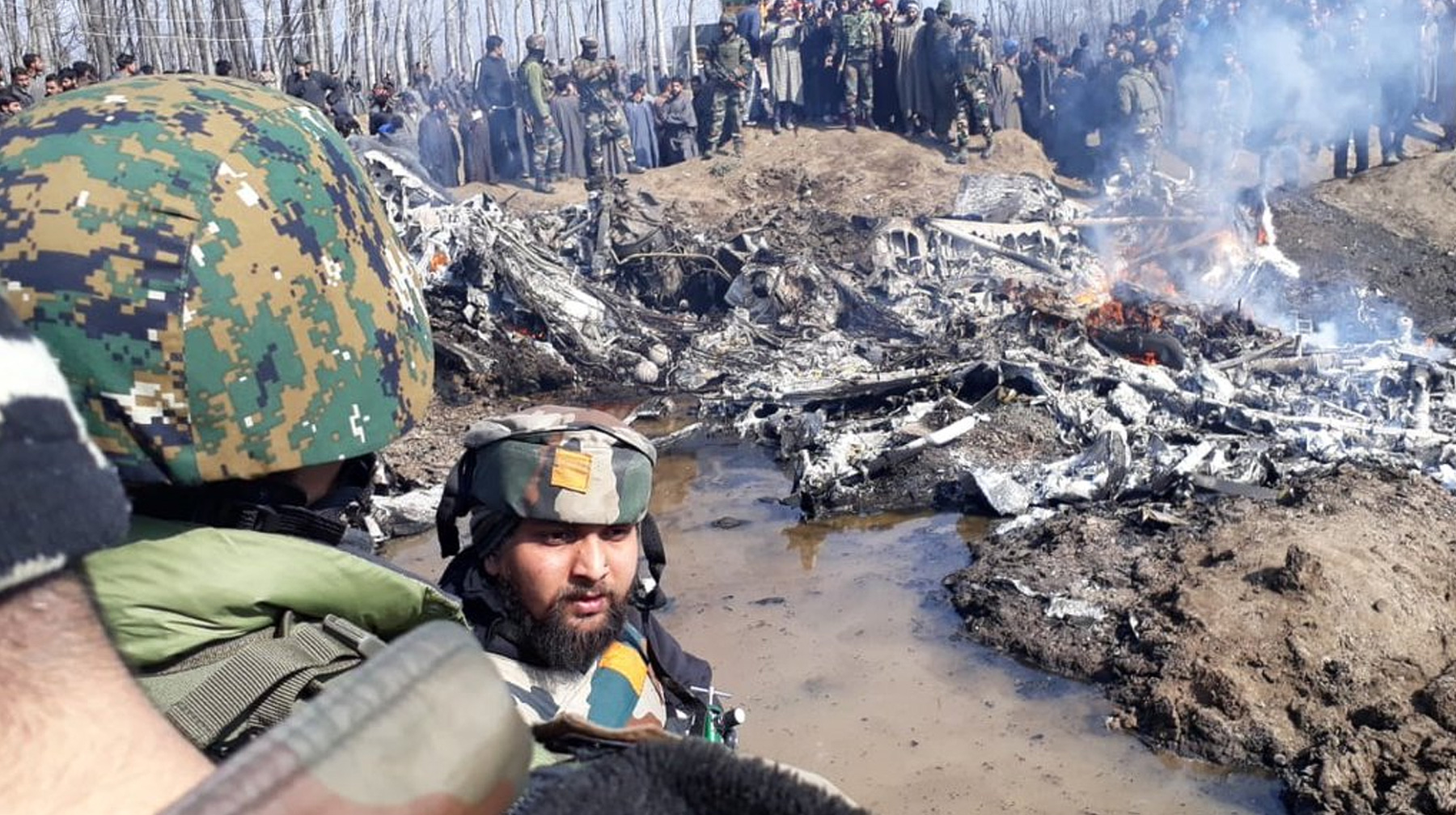 В Дели утверждают, что индийские силы ПВО уничтожили один пакистанский истребитель F-16 undefined