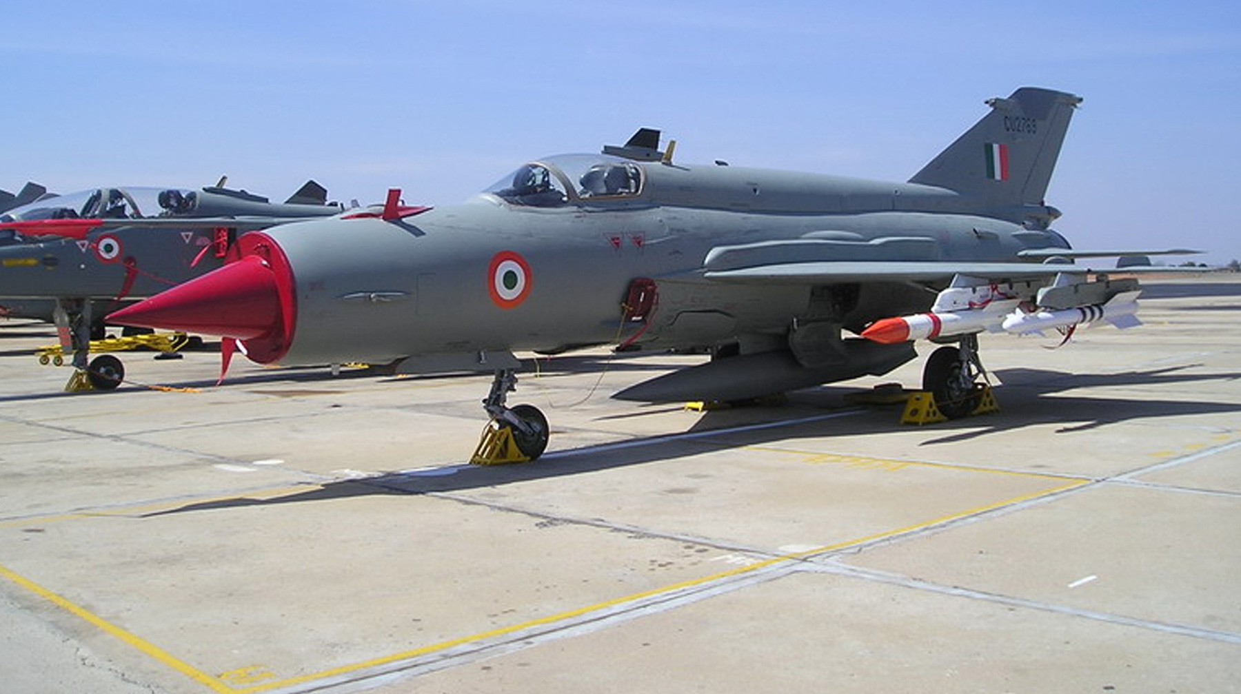 Пилот МиГ-21 попал в плен после уничтожения его самолета во время воздушного боя 27 февраля ВВС Индии МиГ-21