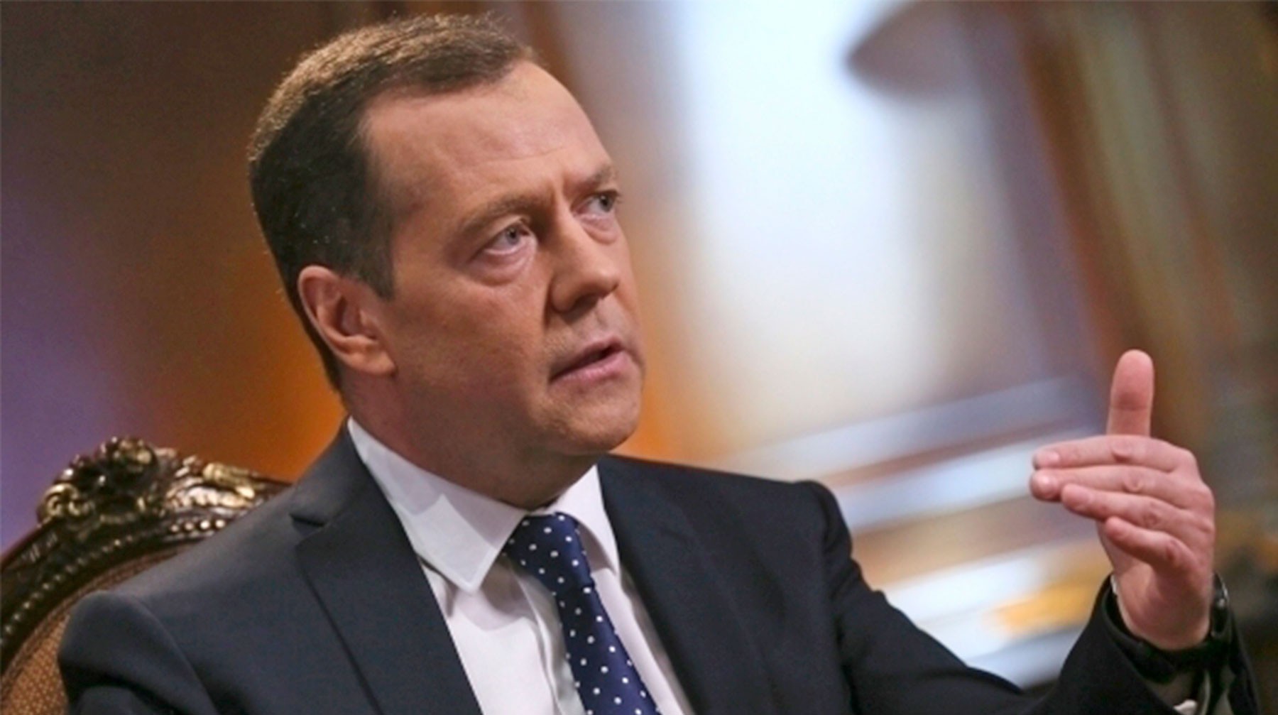 Dailystorm - Медведев назвал жесткой и грязной избирательную кампанию на Украине
