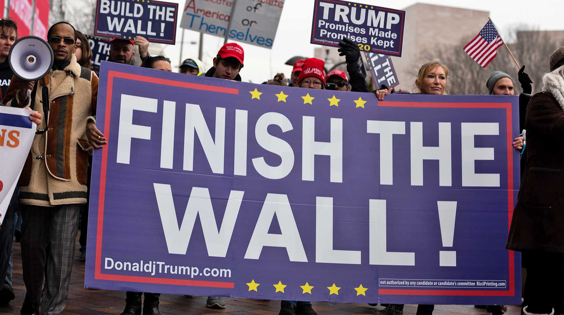 Dailystorm - Reuters: Трамп потребует 8,6 миллиарда долларов на стену