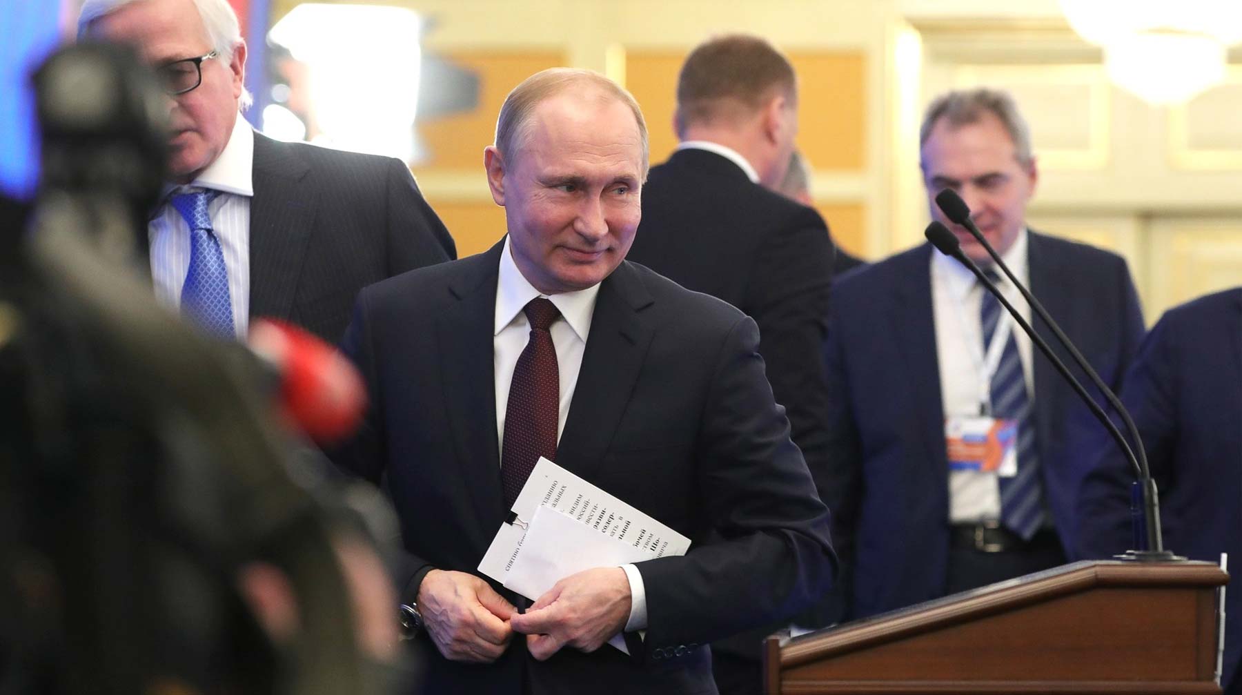 Президент России провел переговоры с французской делегацией, посетившей Крым Фото: © kremlin.ru