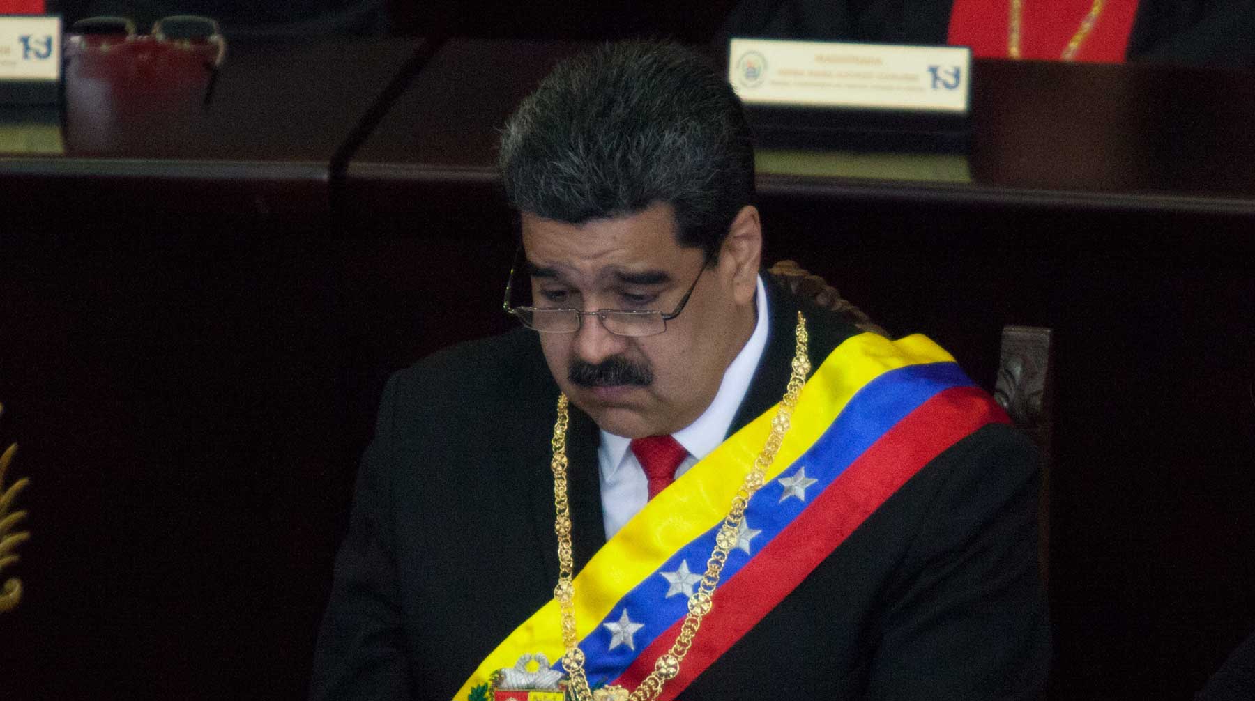 В то же время власти Венесуэлы обвинили оппозицию в хищении у страны более 30 миллиардов долларов Фото: © GLOBAL LOOK press / Boris Vergara