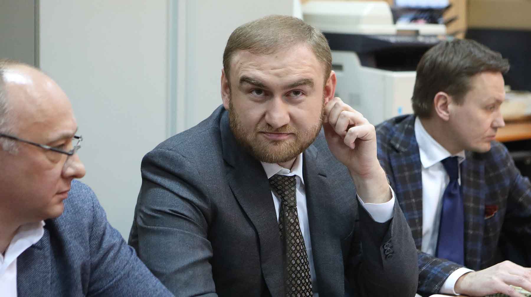 Арестованный сенатор от Карачаево-Черкесии обвиняется в участии в преступном сообществе и организации убийства Фото: © Агентство Москва