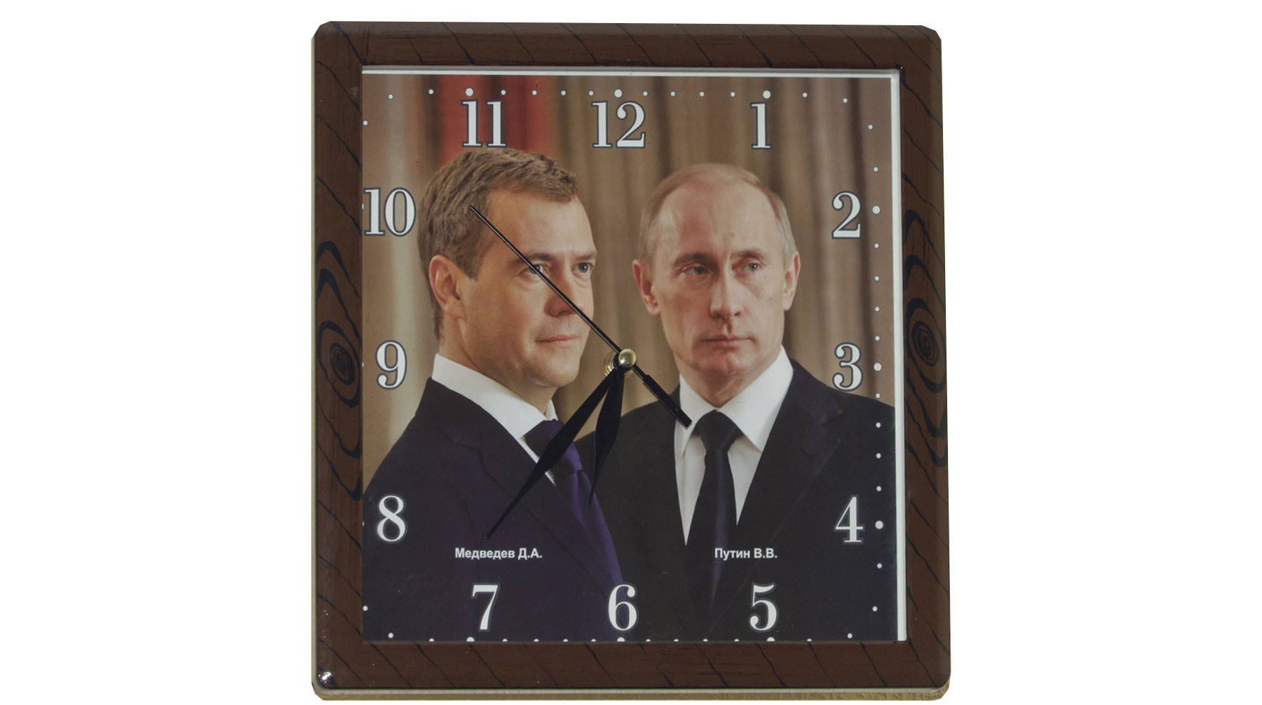 Dailystorm - Медведеву в Перми показали «умные часы» российского производства