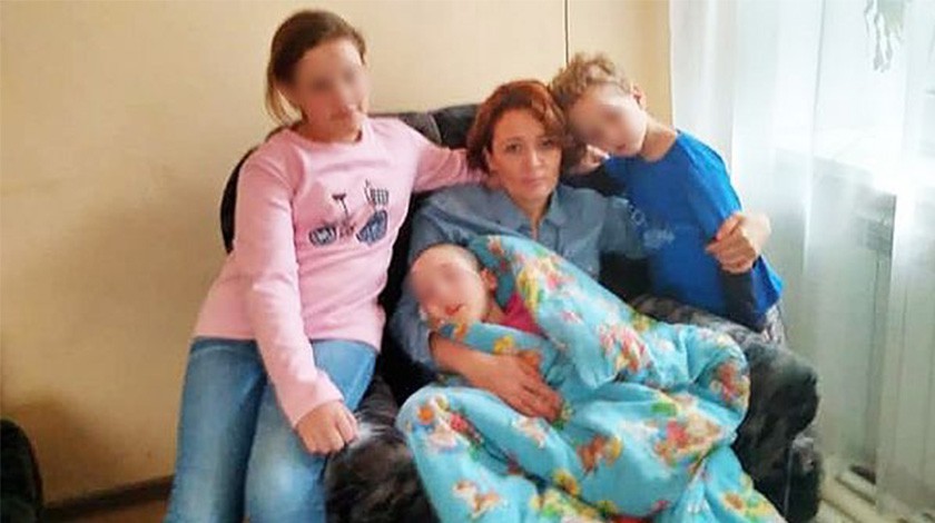 Анастасия Шевченко со своими детьми