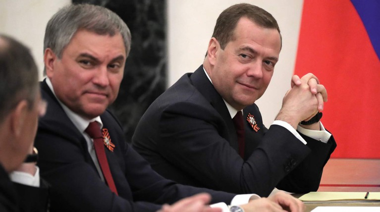 Медведев оценил предложение Володина о внесении поправок в Конституцию РФ — Daily Storm