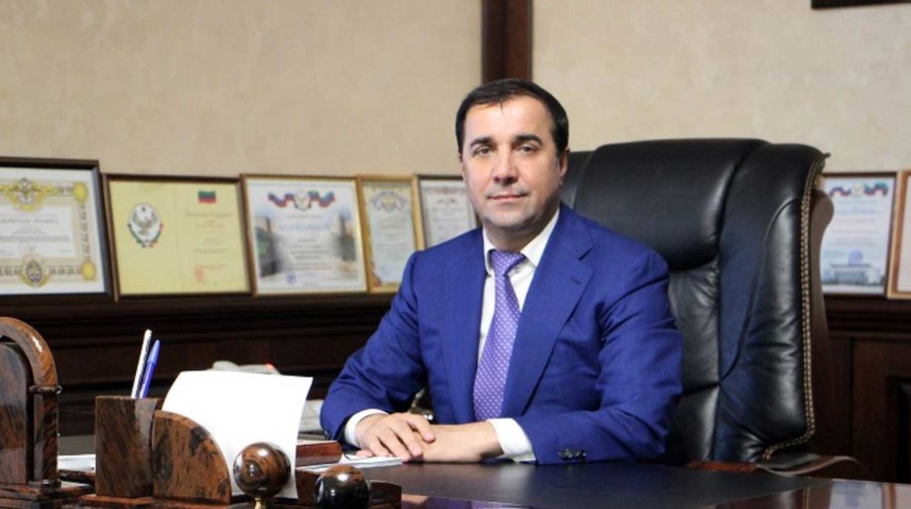 Dailystorm - СМИ: Задержанный глава Дербентского района Дагестана доставлен в Москву