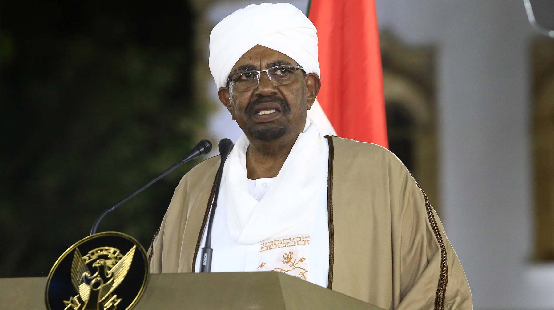 Военный переворот завершил 30-летнее правление суданского главы Омар аль-Башир