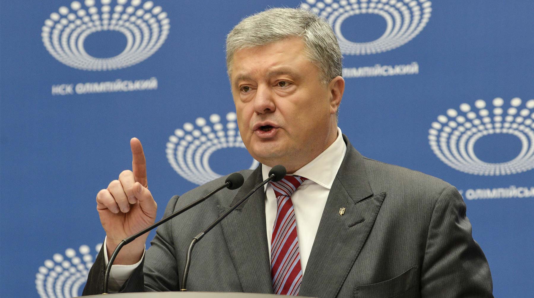 По его словам, Украина не хочет «покупать кота в мешке» и должна знать правду Президент Украины Петр Порошенко во время дебатов