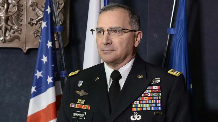 Генерал Кертис М. Скапарротти