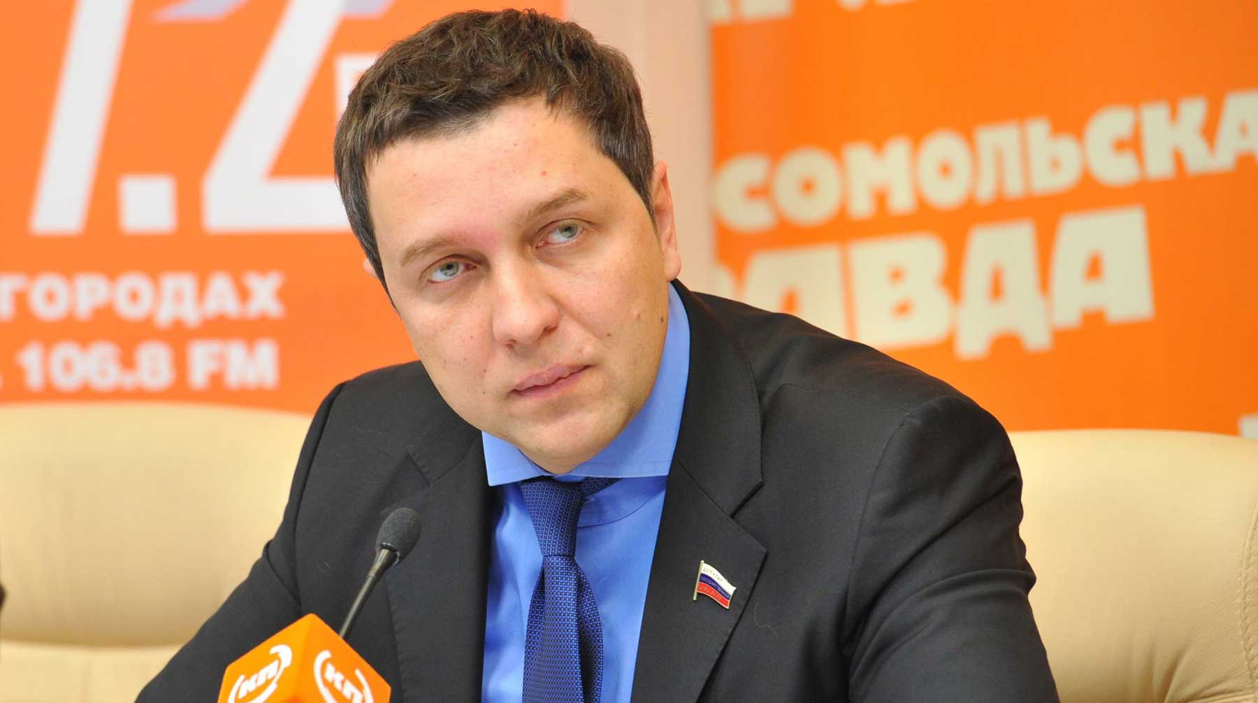 Автор законопроекта Александр Старовойтов от ЛДПР считает, что представителей власти нужно привлекать к ответственности Александр Старовойтов