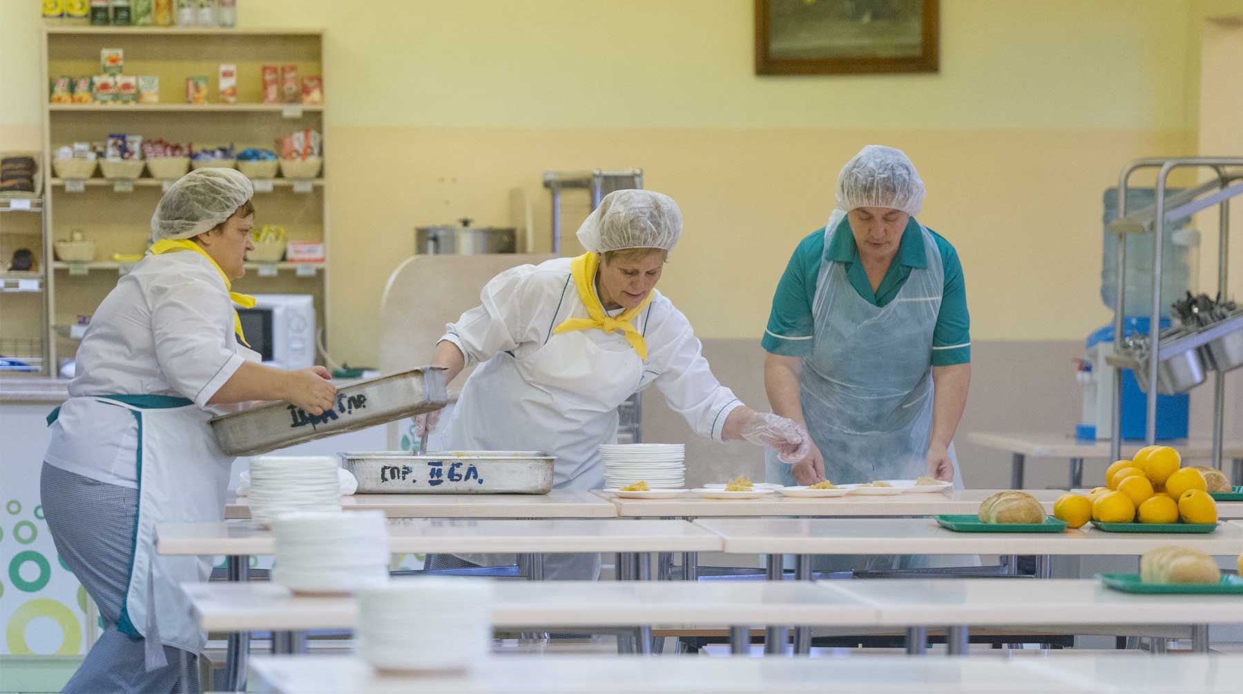 Минпросвещения объявило конкурс на создание единой модели школьного питания стоимостью в семь миллионов рублей Фото: © GLOBAL LOOK press / Anton Belitsky