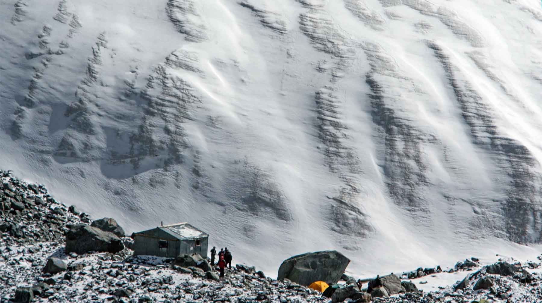 Dailystorm - Группа туристов попала под лавину на Алтае, погибли семь человек