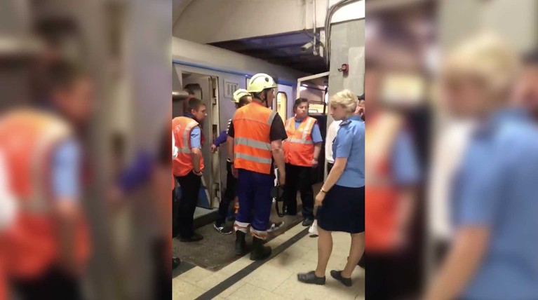 Новое ЧП в московском метро: на серой ветке застряли два поезда с пассажирами — Daily Storm