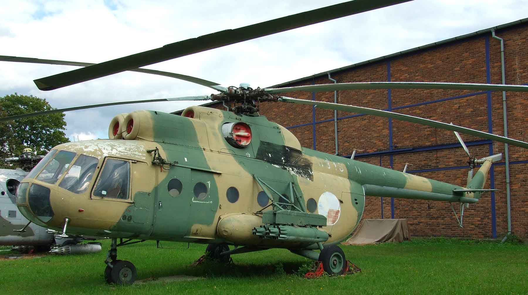 Вертолет разбился в Ровенской области Украины во время учебно-тренировочного полета Ми-8