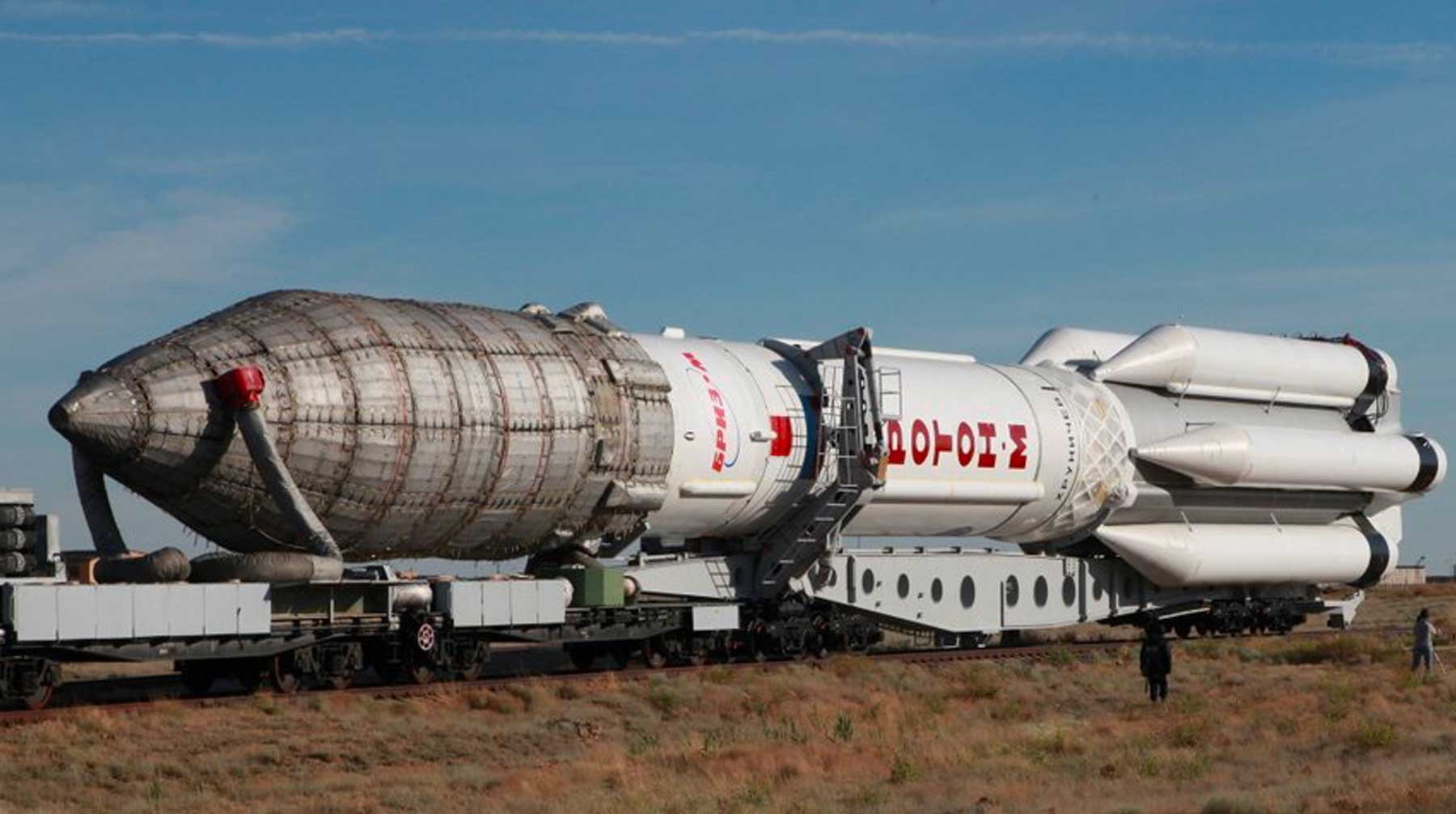 Dailystorm - Рогозин назвал ракету «Протон-М» «серьезным мужиком» и пригласил женщин на отбор космонавтов