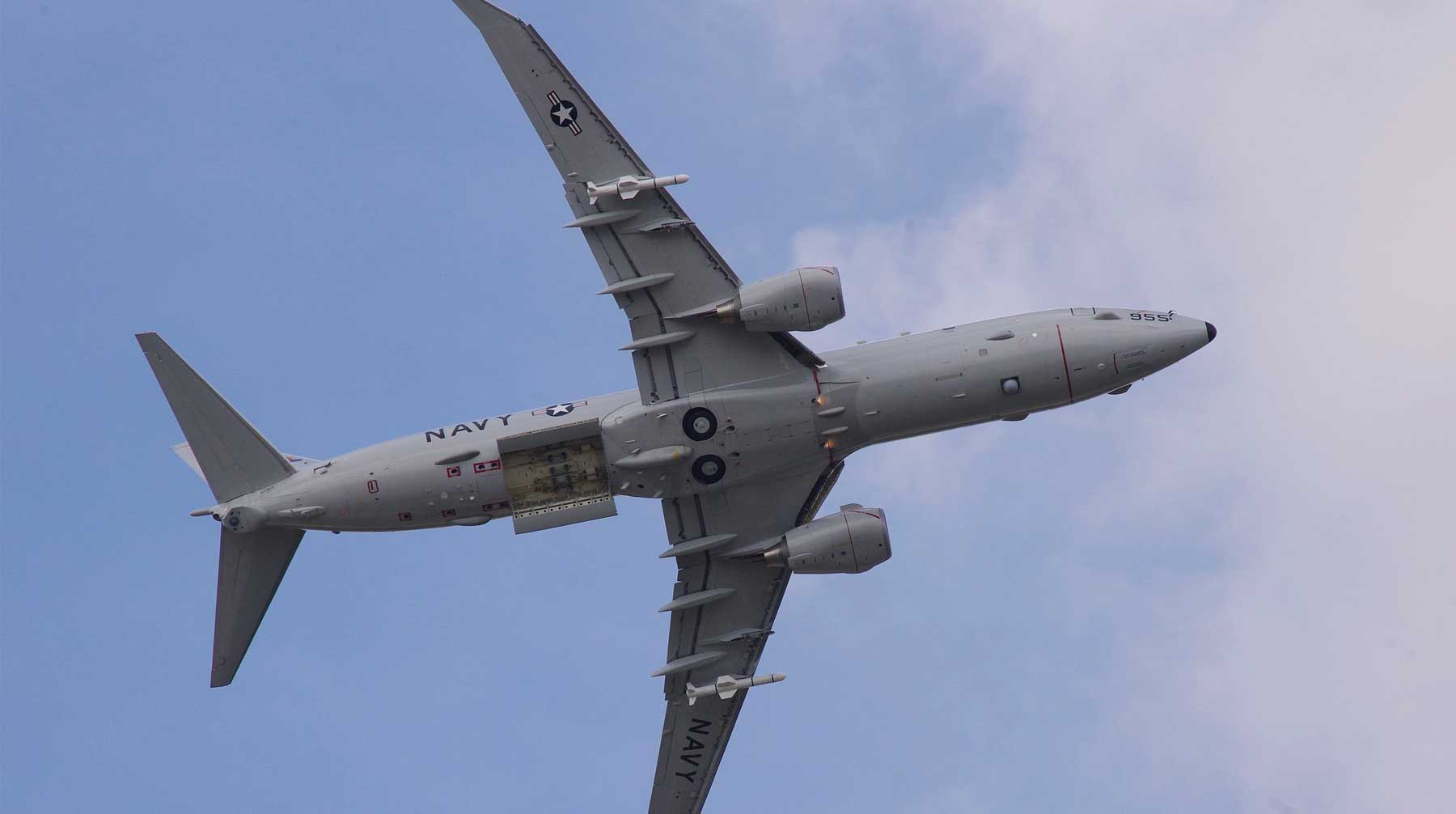 По словам представителей ведомства, российский самолет действовал в рамках международных правил Boeing P-8 Poseidon