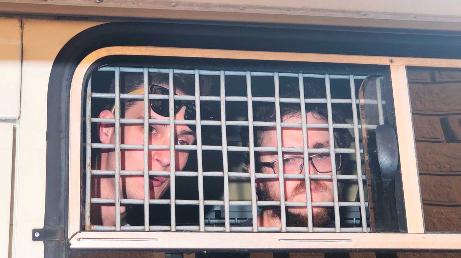Одиночные пикеты в поддержку спецкора «Медузы» провели у здания столичного главка МВД 12 человек Фото: © Daily Storm