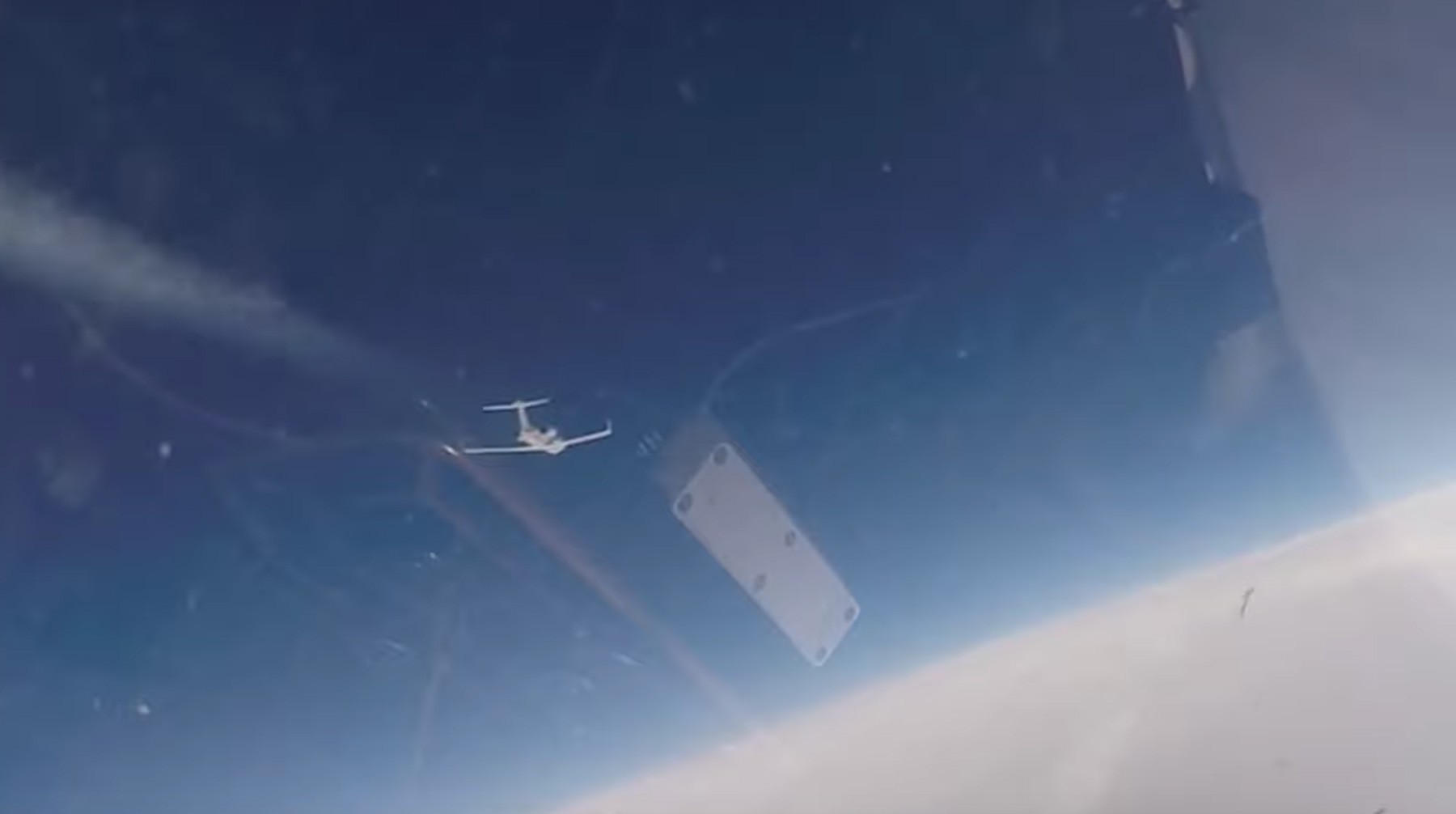 Dailystorm - Су-27 перехватил над Балтикой самолеты-разведчики НАТО — видео