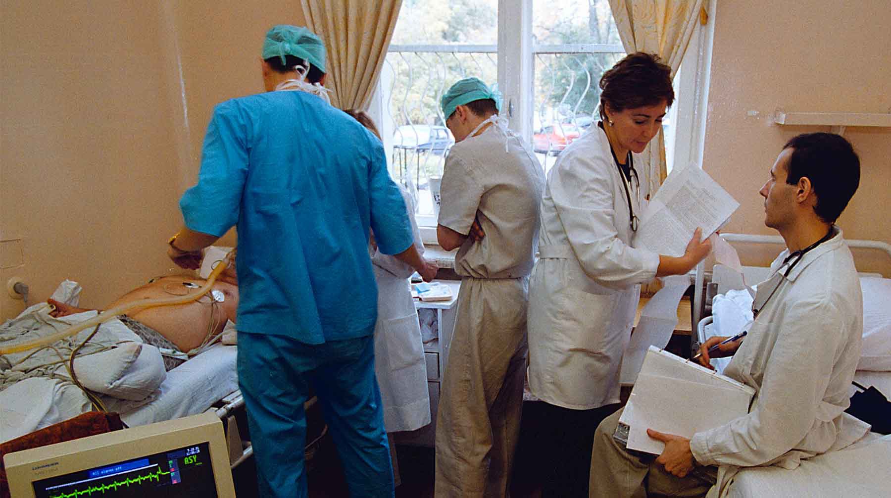 Dailystorm - ФСБ уличила врачей Росгвардии в подделке диагнозов за взятки