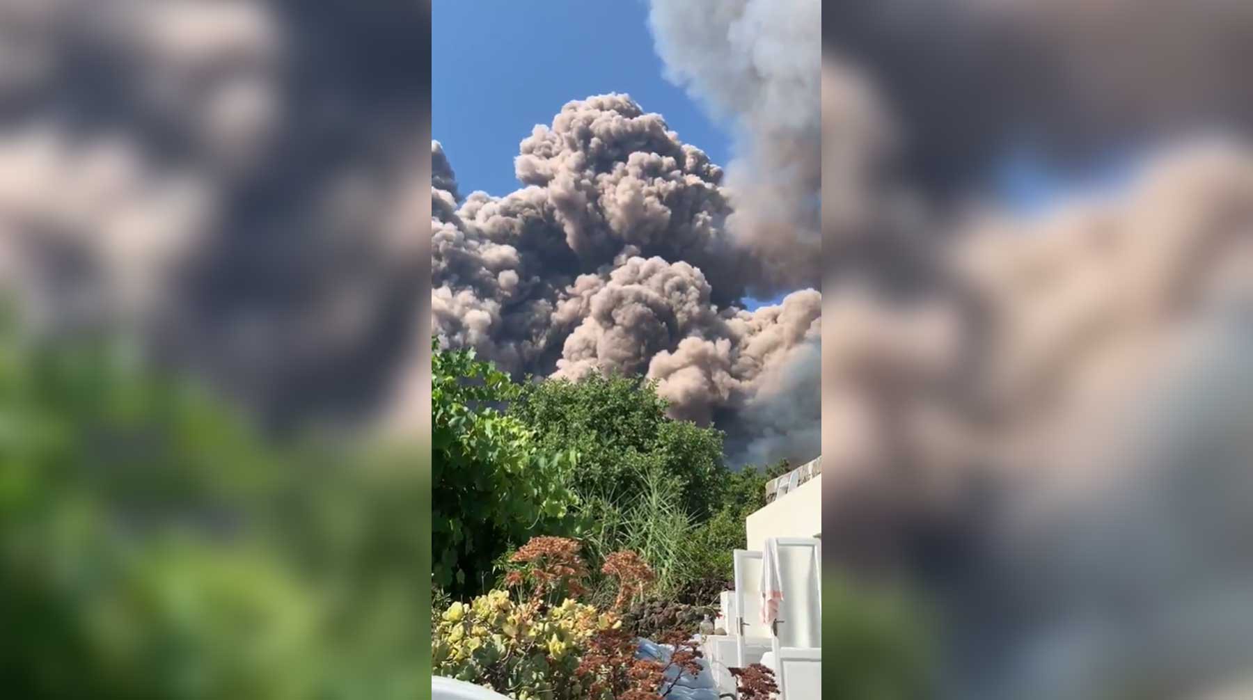 Dailystorm - Извержение вулкана на итальянском острове: один турист погиб, еще один пострадал