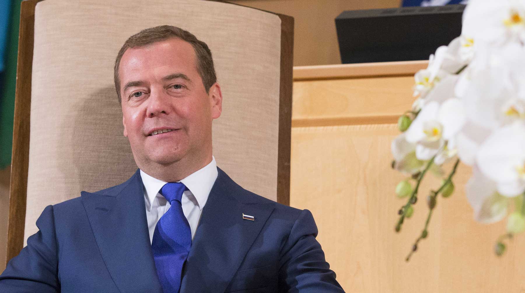 Dailystorm - Медведев одобрил проект частной трассы из России в Китай