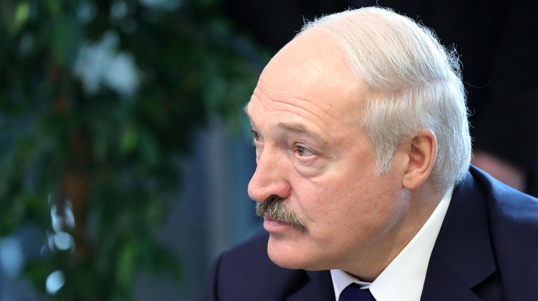 Глава Украины предложил президенту РФ обсудить, «чей Крым и кого там нет в Донбассе» Александр Лукашенко