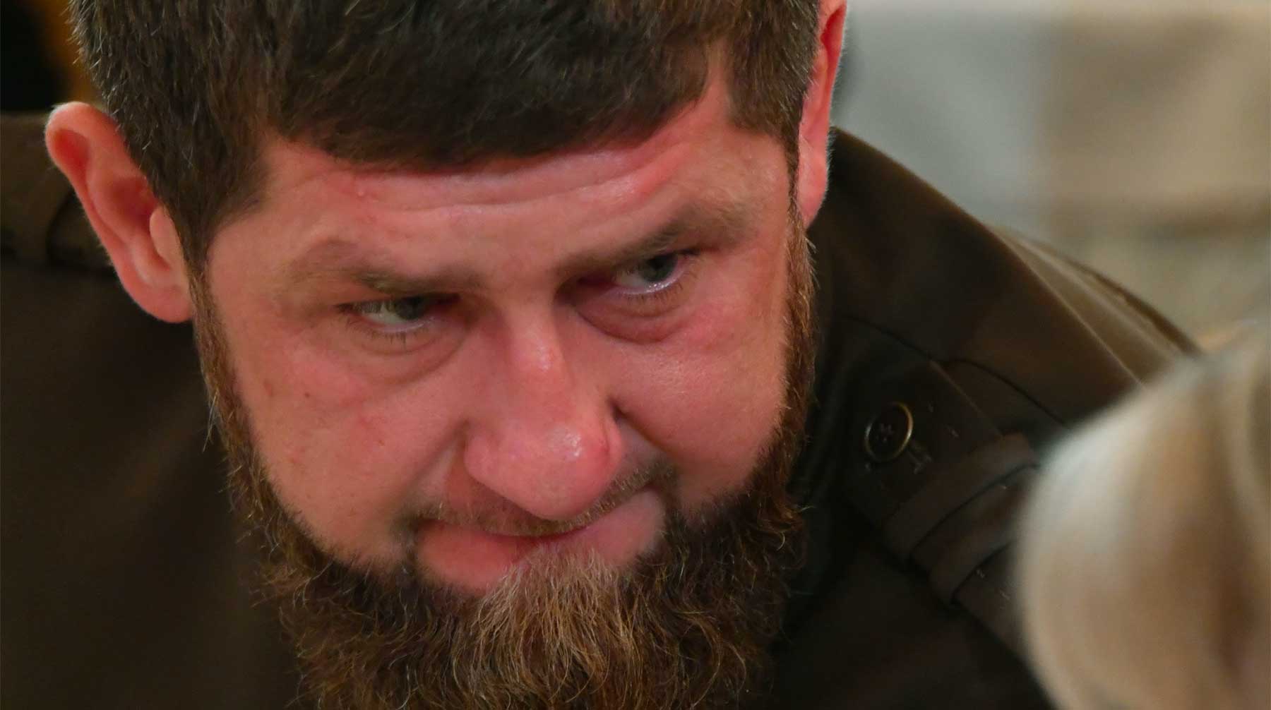 Глава Чечни считает, что грузинский журналист оскорбил не только президента РФ, но и всех россиян в целом Фото: © GLOBAL LOOK press / Komsomolskaya Pravda